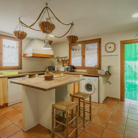 La Alameda Holiday home Marazuela